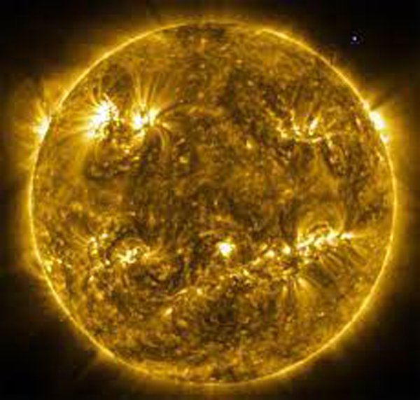 Sun: 50 साल में पहली बार कैप्चर हुई सूरज की फुल इमेज, इस गहरे रहस्य से उठेगा पर्दा!