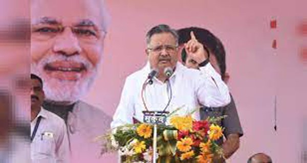 विद्युत संविदा कर्मचारियों के धरने पर गरजे रमन सिंह