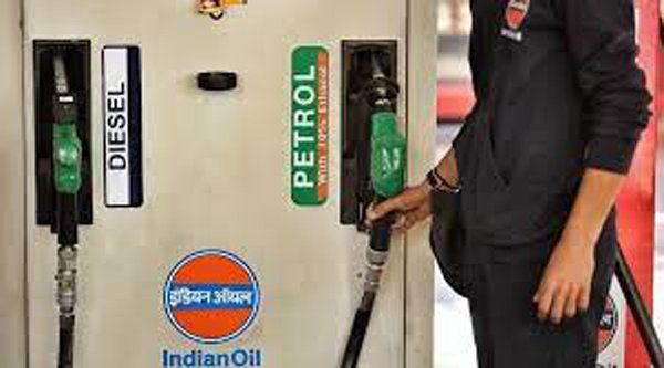 Petrol Diesel Price Today: महंगाई की मार, आज फिर हुई दामों में बढ़ोतरी