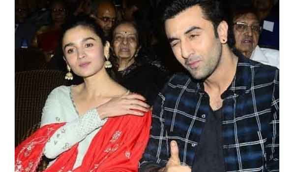 शादी से पहले रणबीर को संजय दत्त ने दी ऐसी सलाह, शरमा जाएंगी आलिया!