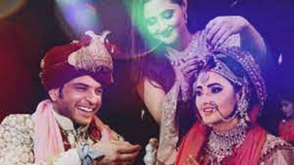 See Video : तो क्या हो गई Tejasswi Prakash और Karan Kundrra की शादी !