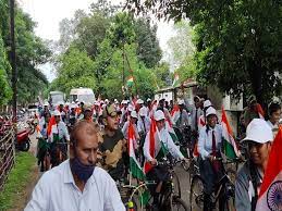 बड़ी संख्या में स्कूली बच्चे भी हुए शामिल; हर घर तिरंगा अभियान