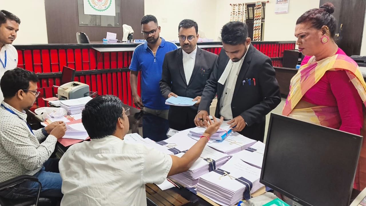 Raigarh Madhu Kinnar News