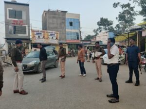 एसएसपी सदानंद कुमार ने धरमजयगढ़ डिवीजन के थाना प्रभारियों की ली समीक्षा बैठक