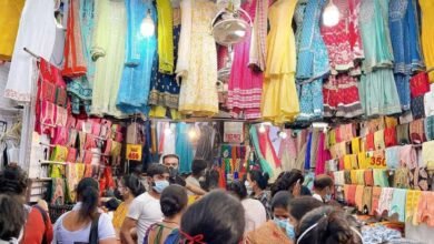 दिल्ली के इन बाजारों से करे ब्रांडेड और सस्ते कपड़ो की शॉपिंग , कम दाम में