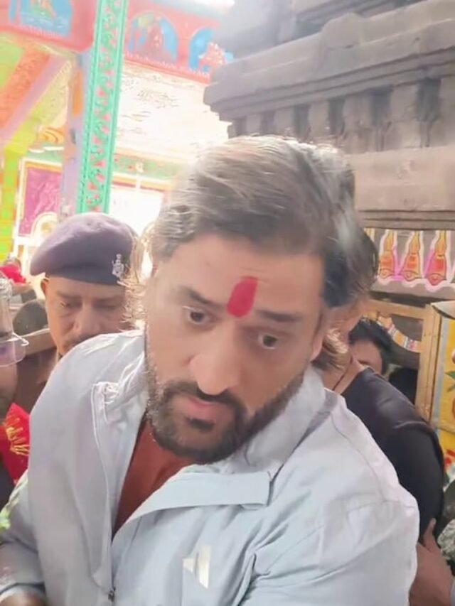 धोनी को 700 साल पुरानी मंदिर से बेहद लगाव है