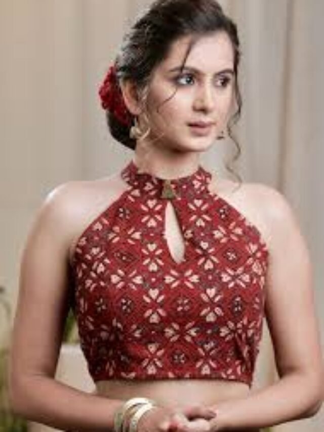 halter neck blouse ट्रेंडिंग डिज़ाइन देखे