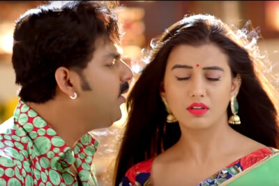Bhojpuri Song: अक्षरा सिंह और पवन सिंह के रोमेंटिक Video ने इंटरनेट पर लगाई आग, एक-दूसरे के साथ खूब किया रोमांस