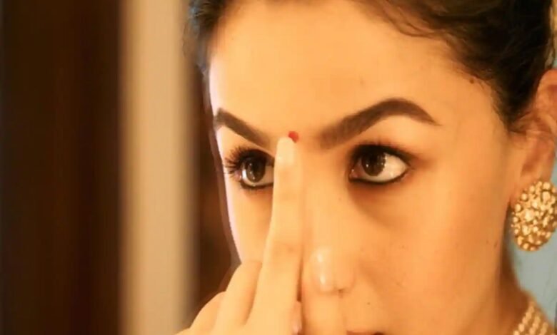 Bindiya Design: ट्राय करे बिंदिया के ये डिजाइन देगी सटल और एलिगेंट लुक, खूबसूरती में लग जायेंगे चार चाँद 