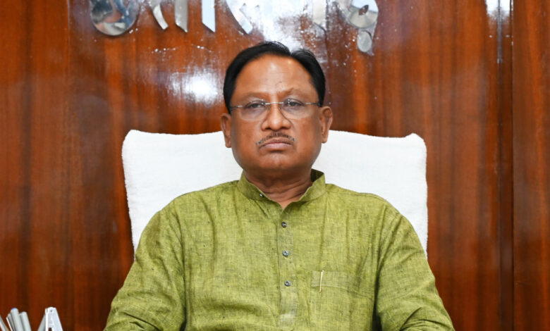 मुख्यमंत्री अपने निवास कार्यालय में कर रहे हैं कृषि एवम उद्यानिकी विभाग की समीक्षा