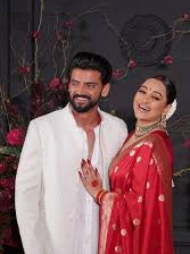 रेखा ने सोनाक्षी की नज़र उतारी देखते रहे जहीर