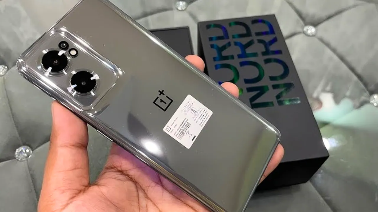 6.43 इंच डिस्प्ले वाले Oneplus का लक्ज़री कैमरा अब मिलेगा बहुत किफायती
