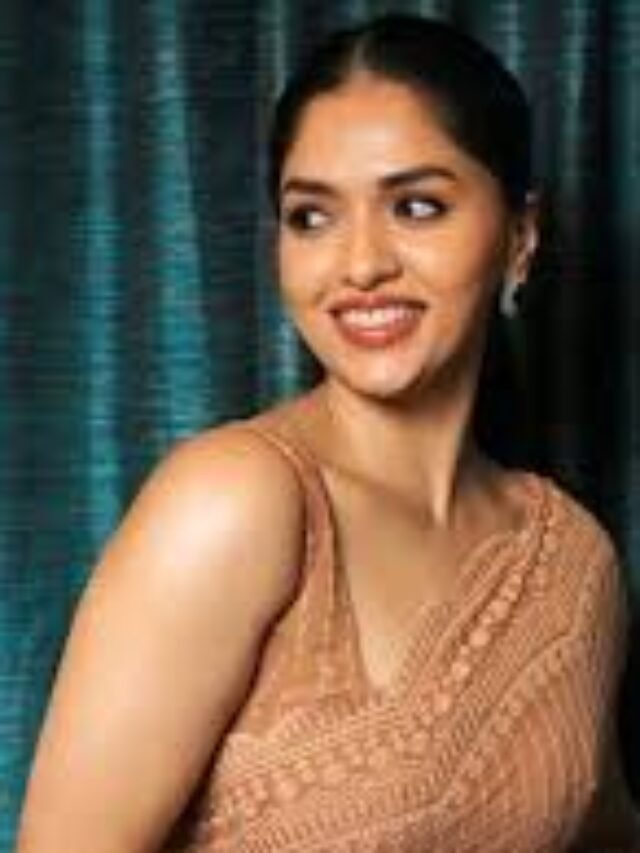 सुनैना दुबई के यूटूबेर के साथ शादी करने जा रही है देखे