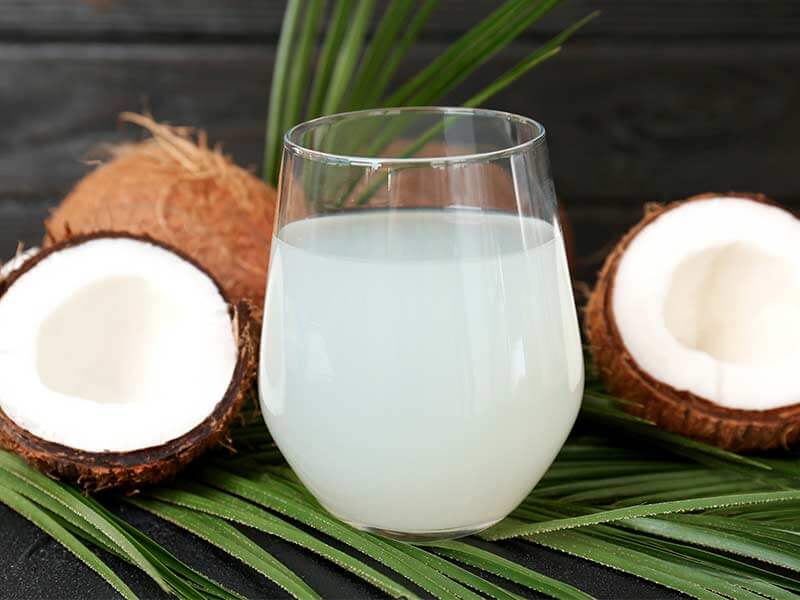 एक नहीं ढेरो बीमारियों को शरीर से दूर करता है Coconut Water,जाने फायदे