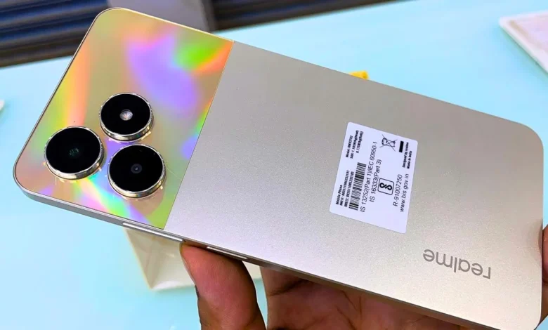 Oppo और Vivo की कैमरा क़्वालिटी का मजाक उड़ाने आया Realme का कातिल फ़ोन,देखे