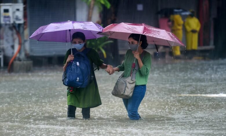 Weather Update News: मूसलाधार बारिश का कहर लगातार रहेगा जारी,देखे कहा होंगे कैसे हाल