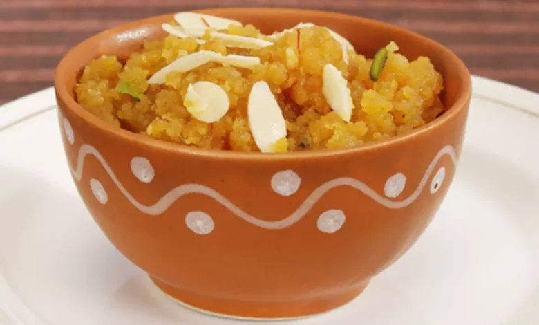 Mung Dal Halwa: स्वाद के गुणों से भरपूर होता है मुंग दाल हलवा जरूर ट्राई करे रेसिपी