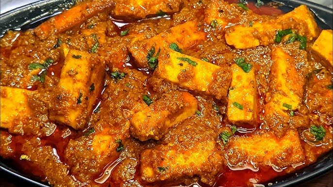 घर पर बनाये बिल्कुल होटल जैसे लाजवाब राजमा पनीर, जाने बनाने की आसान विधि