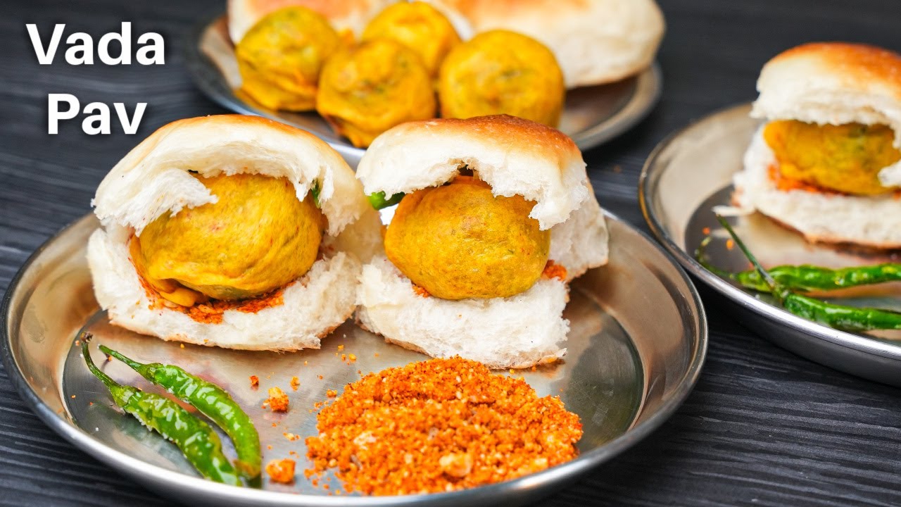 मॉर्निंग ब्रेकफास्ट में बनाये चटपटा गरमागरम वड़ा पाव ये रही रेसिपी