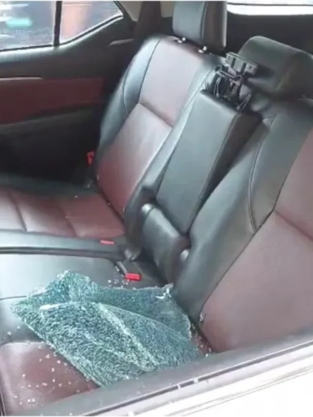 एक पेट्रोल पंप मालिक की कार से बदमाशों ने दिनदहाड़े 25 लाख रुपये लूट लिए। बदमाशों ने कार का शीशा तोड़ा और पैसे से भरा बैग लेकर फरार हो गए।