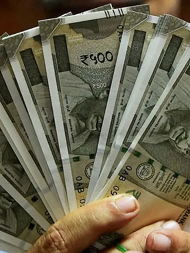 ICICI के बाद HDFC Bank का बड़ा फैसला, सेविंग अकाउंट में रखना होगा अब इतना मिनिमम बैलेंस