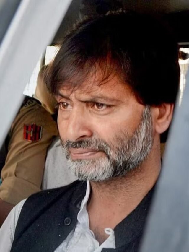 यासीन मलिक के आवास समेत श्रीनगर के 8 ठिकानों पर SIA की छापेमारी, कश्मीरी पंडित महिला हत्याकांड से जुड़ा है मामला